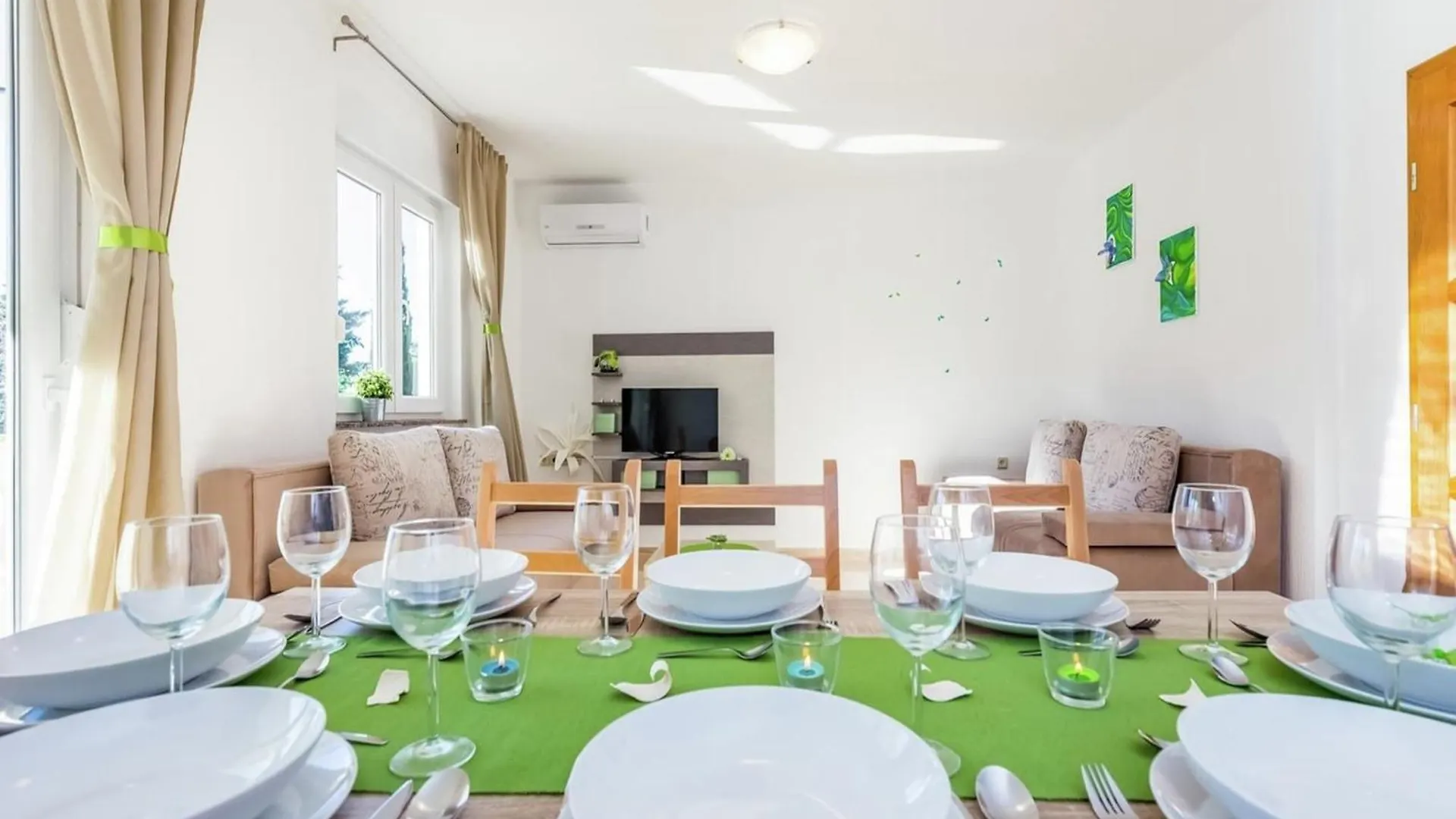 Contemporary Holiday Home In Dramalj With Swimming Pool