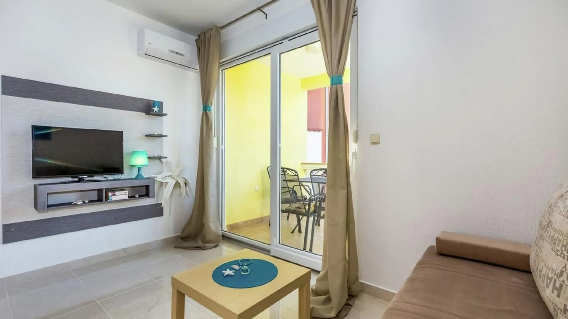 Contemporary Holiday Home In Dramalj With Swimming Pool
